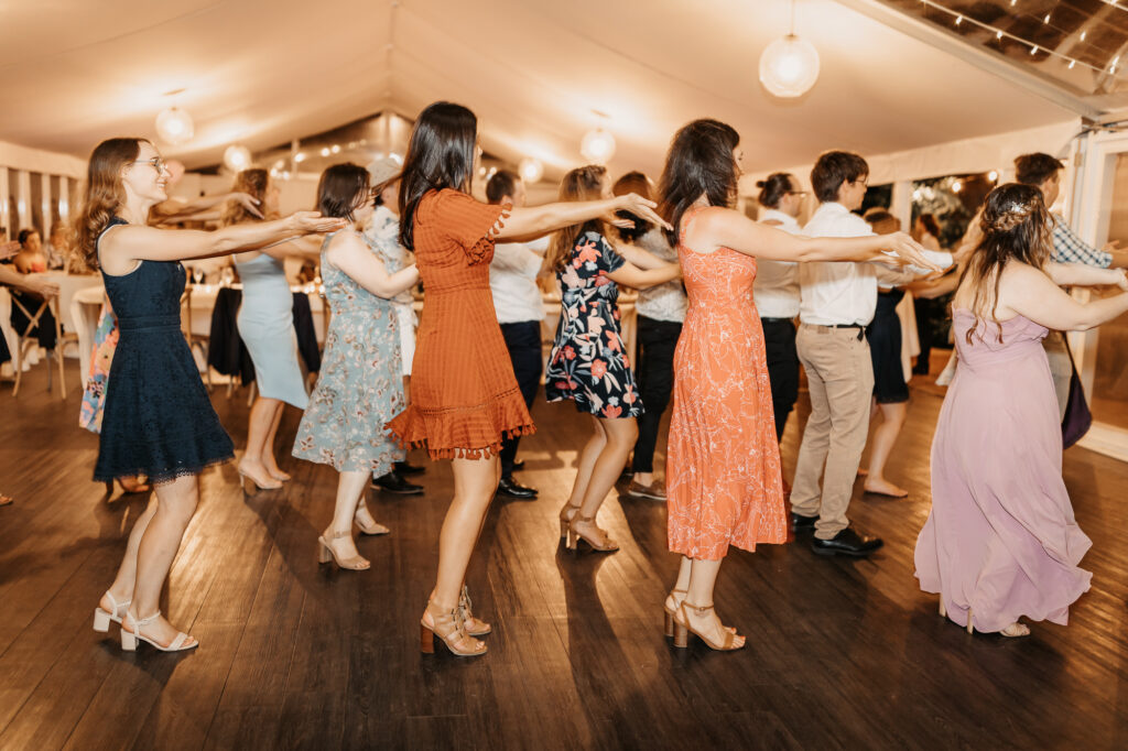Guests dancing at reception Wagga Wagga