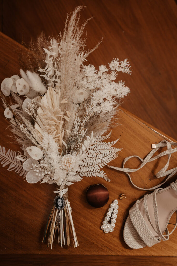 brides accessories for Newcastle wedding